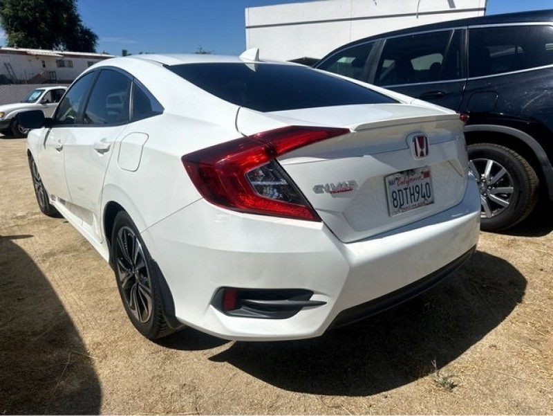 2018 Honda Civic EX-L JHMFC1F70JX005332