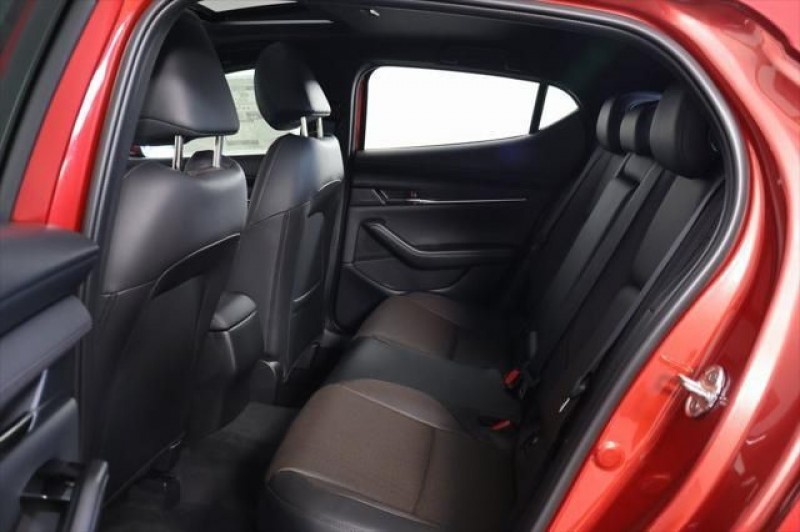 2026 Mazda Mazda3 2.5 S Premium JM1BPAML2T1851150