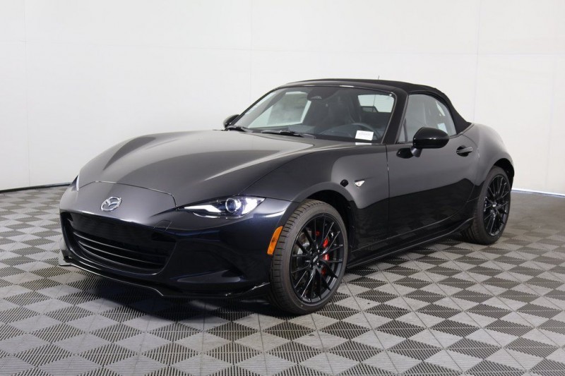 2025 Mazda MX-5 Miata Club JM1NDAC74S0654477
