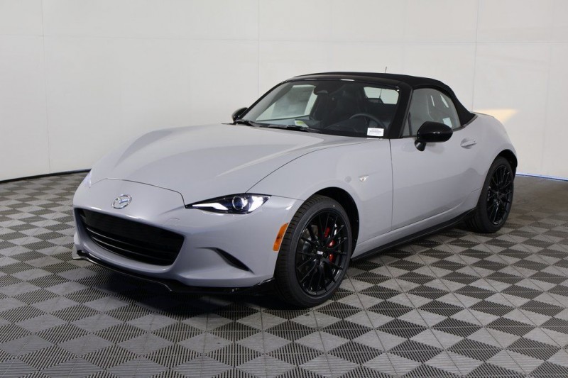 2025 Mazda MX-5 Miata Club JM1NDAC79S0659996
