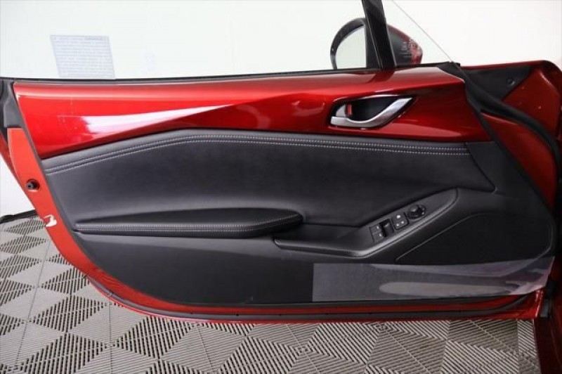 2025 Mazda MX-5 Miata Grand Touring JM1NDAD75S0658813