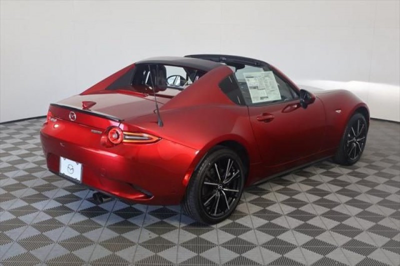 2025 Mazda MX-5 Miata RF Grand Touring JM1NDAM72S0657005