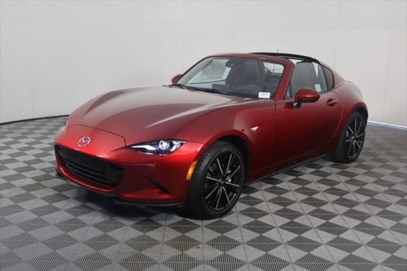 2025 Mazda MX-5 Miata RF Grand Touring JM1NDAM72S0657005