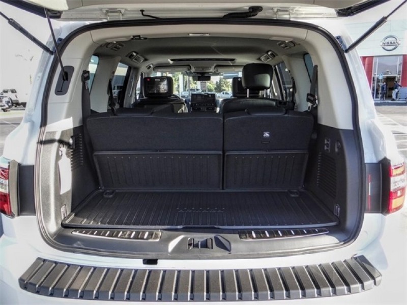 2022 Nissan Armada Platinum JN8AY2DA0N9393985 2022 Nissan Armada Platinum JN8AY2DA0N9393985
