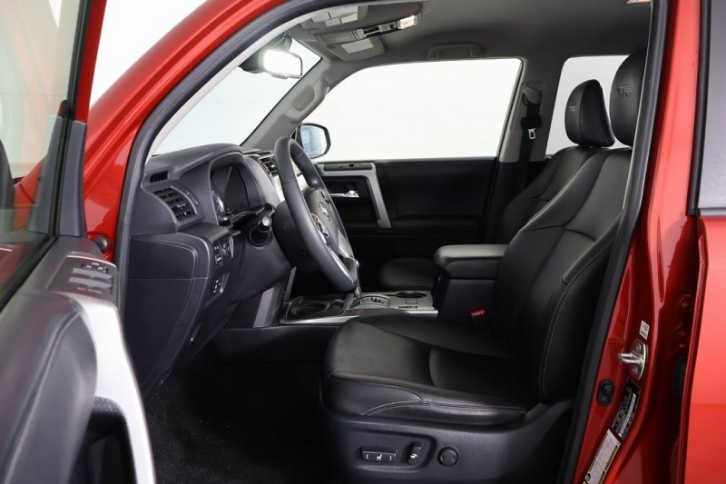 2022 Toyota 4Runner TRD Sport JTEAU5JR8N5277097