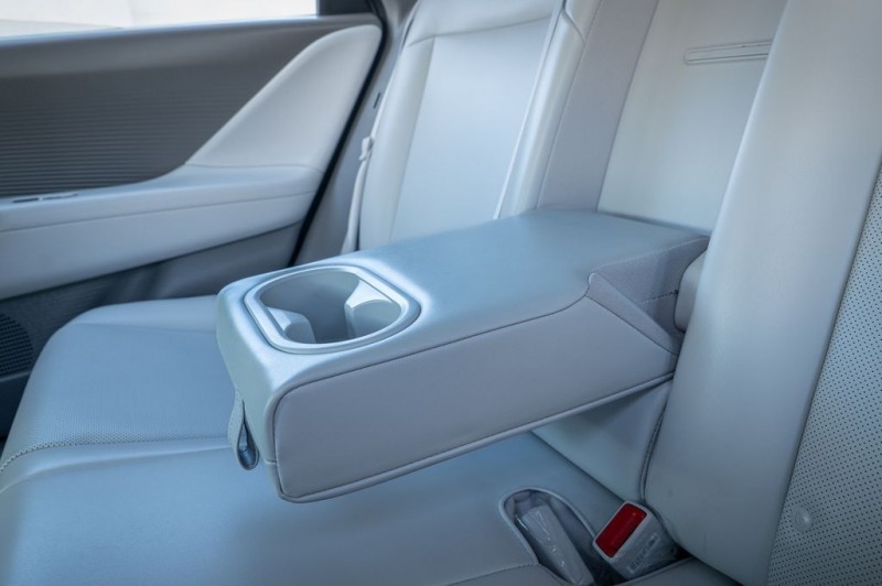 2023 Hyundai IONIQ 6 SEL KMHM34AC8PA043994