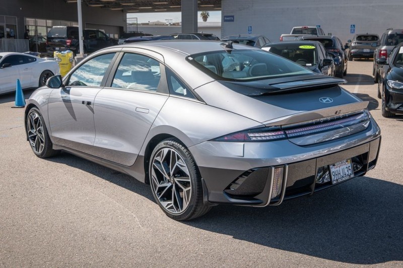 2023 Hyundai IONIQ 6 SEL KMHM34AC8PA043994