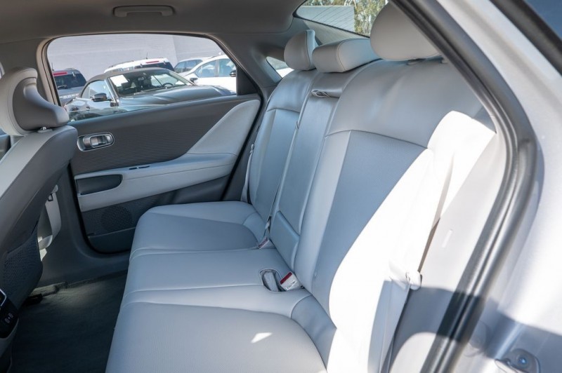 2023 Hyundai IONIQ 6 SEL KMHM34AC8PA043994