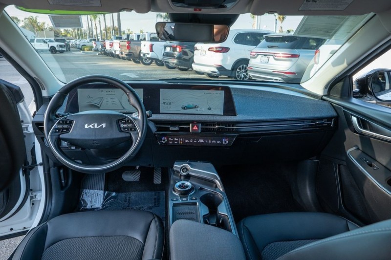 2024 Kia EV6 Light KNDC34LA0R5224823