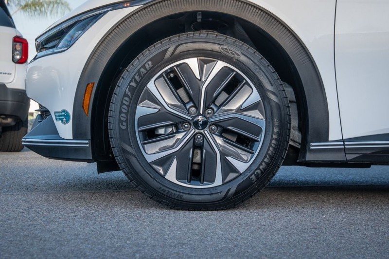 2024 Kia EV6 Light KNDC34LA0R5224823