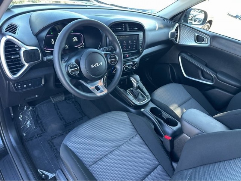 2023 Kia Soul LX KNDJ23AU5P7855666