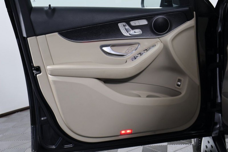 2022 Mercedes-Benz GLC GLC 300 W1N0G8DB0NV351631