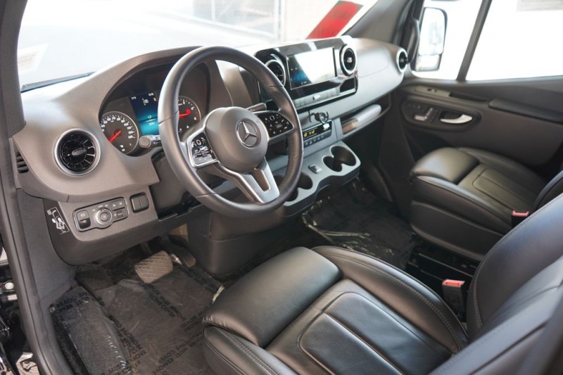 2022 Mercedes-Benz Sprinter 2500 Cargo 170 WB W1X4EDHY9NT101080