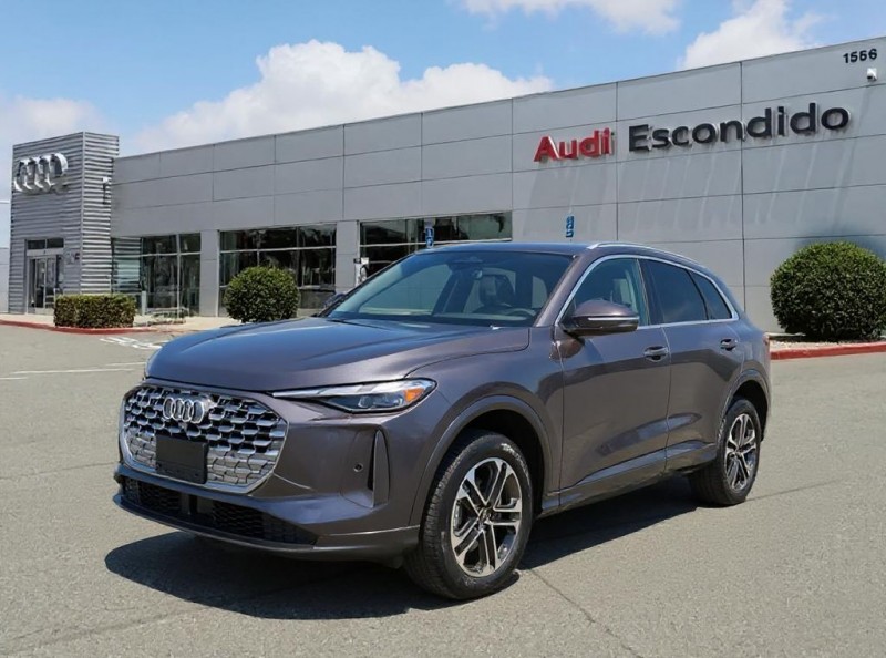 2025 Audi Q5  WA11AAGU1S2095749