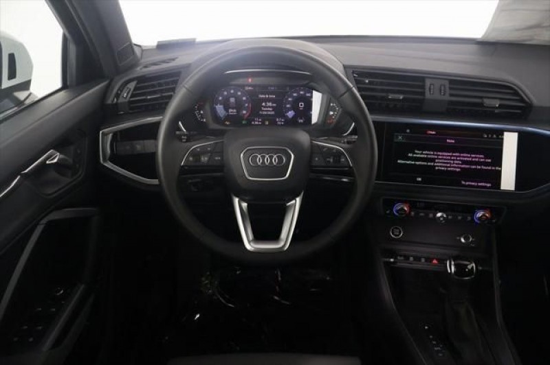 2025 Audi Q3 Premium WA1DECF33S1097482