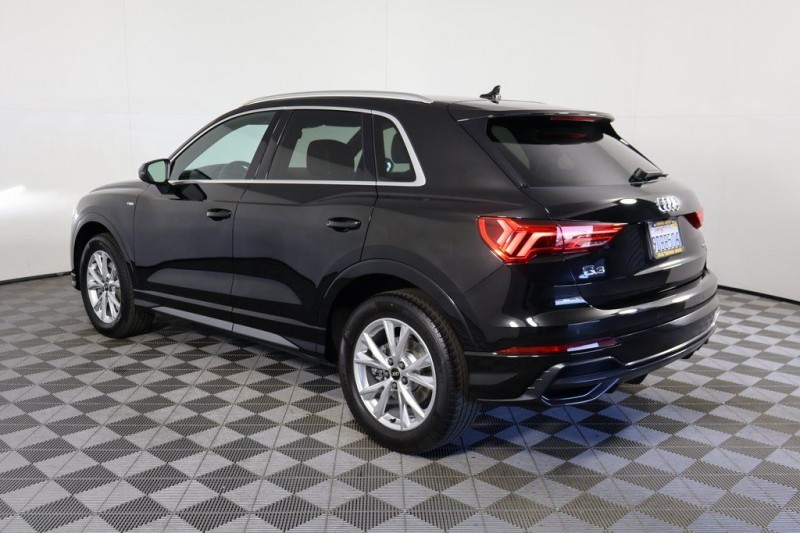 2022 Audi Q3 Premium WA1DECF35N1148355