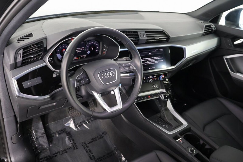 2022 Audi Q3 Premium WA1DECF35N1148355