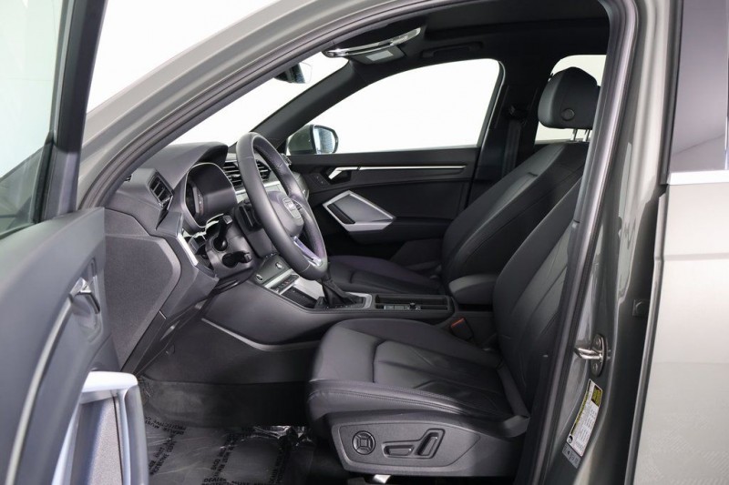 2022 Audi Q3 Premium WA1DECF3XN1086418