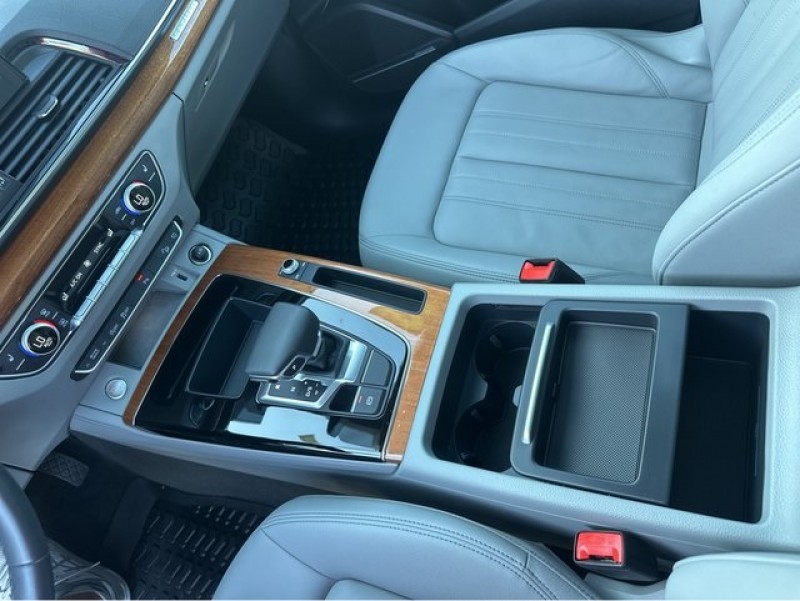 2022 Audi Q5 S line Premium Plus 45 TFSI quattro WA1EAAFY2N2121012