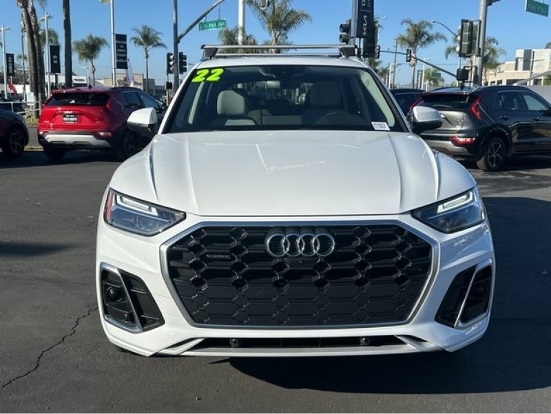 2022 Audi Q5 S line Premium Plus 45 TFSI quattro WA1EAAFY2N2121012