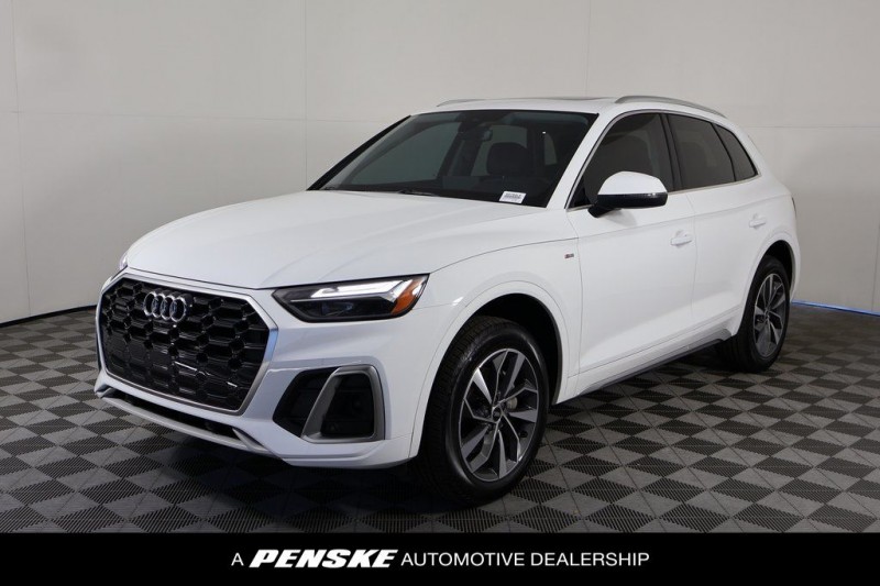 2022 Audi Q5 45 S line Premium WA1EAAFY4N2056583