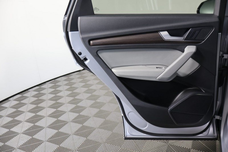 2022 Audi Q5 e 55 Premium WA1G2AFY2N2020333