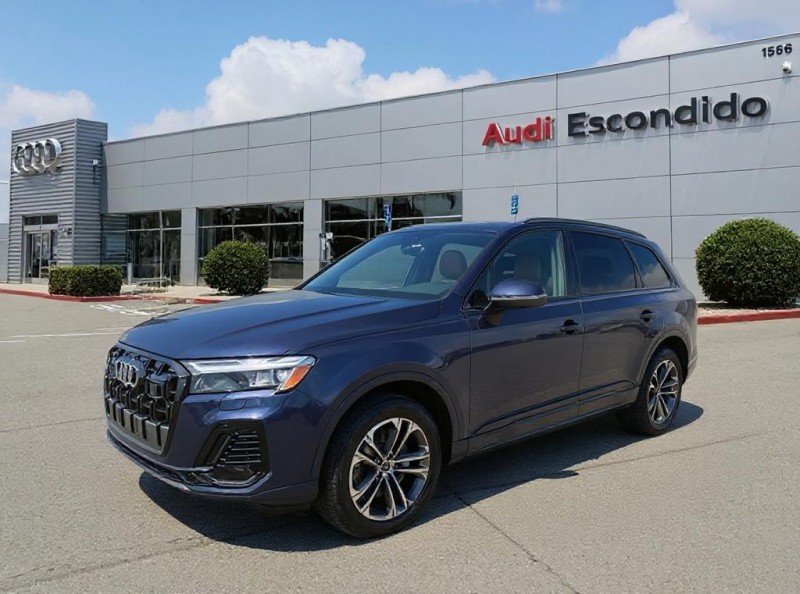 2025 Audi Q7 45 Premium Plus WA1LCBF77SD034494
