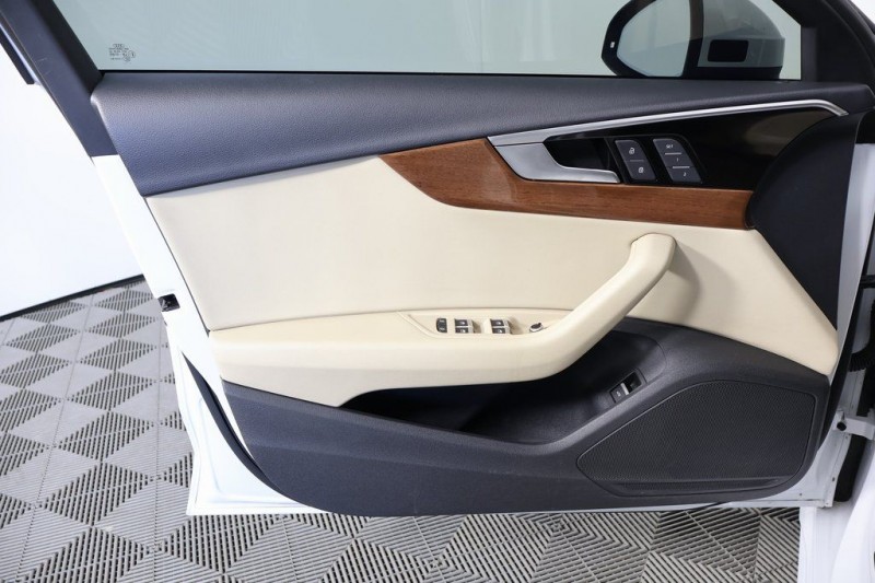 2022 Audi A4 40 Premium WAUABAF40NN003177