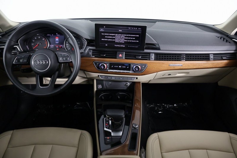2022 Audi A4 40 Premium WAUABAF40NN003177