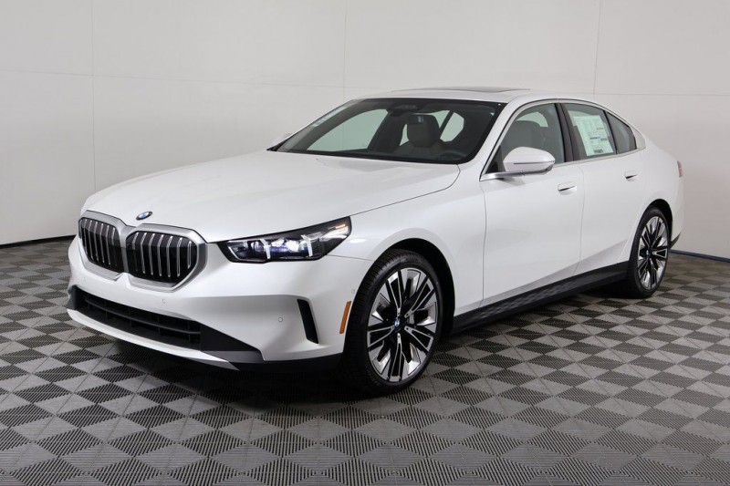 2026 BMW 5 Series 530i xDrive WBA53FJ09TCW72640