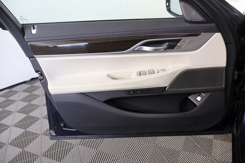 2020 BMW 7 Series 740i WBA7T2C04LCD48514