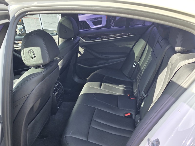 2020 BMW 5 Series 530e iPerformance WBAJA9C05LCD42628