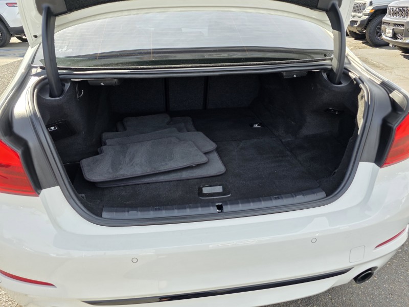 2020 BMW 5 Series 530e iPerformance WBAJA9C05LCD42628