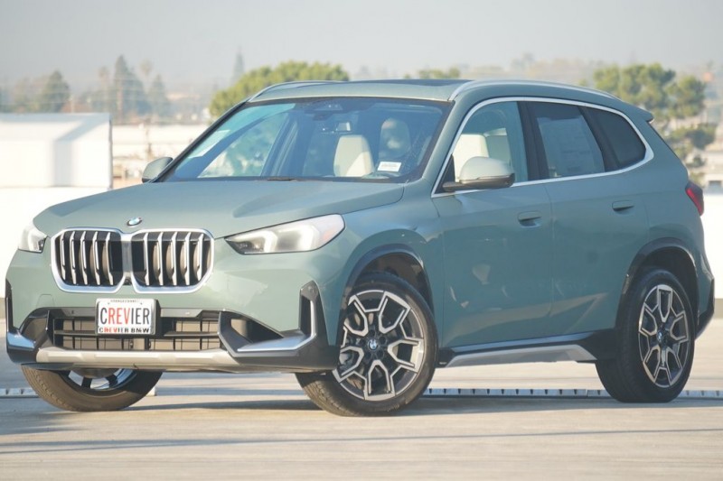 2026 BMW X1 28i's photo