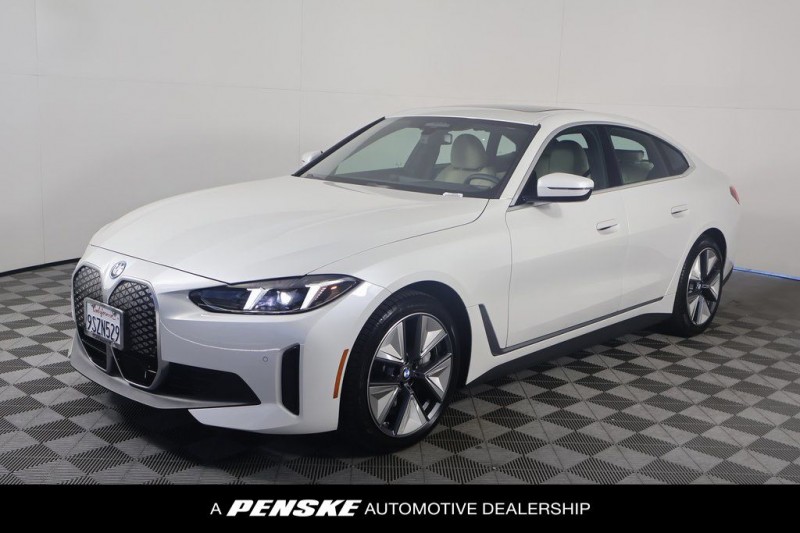 2025 BMW i4 eDrive40 WBY23HD03SFU05695