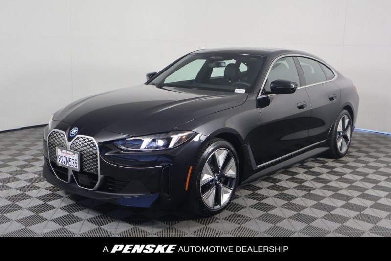 2025 BMW i4 eDrive40 WBY23HD03SFU13702