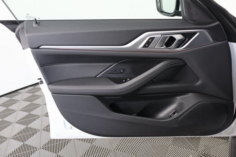 2024 BMW i4 eDrive35 WBY43AW04RFR60131