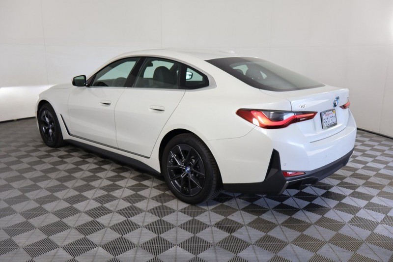 2024 BMW i4 eDrive35 WBY43AW04RFR60131