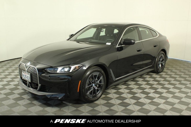 2025 BMW i4 xDrive40 WBY43HD08SFU44162