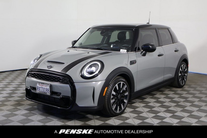 2022 MINI Hardtop 4 Door Cooper S WMW53DK06N2R04896
