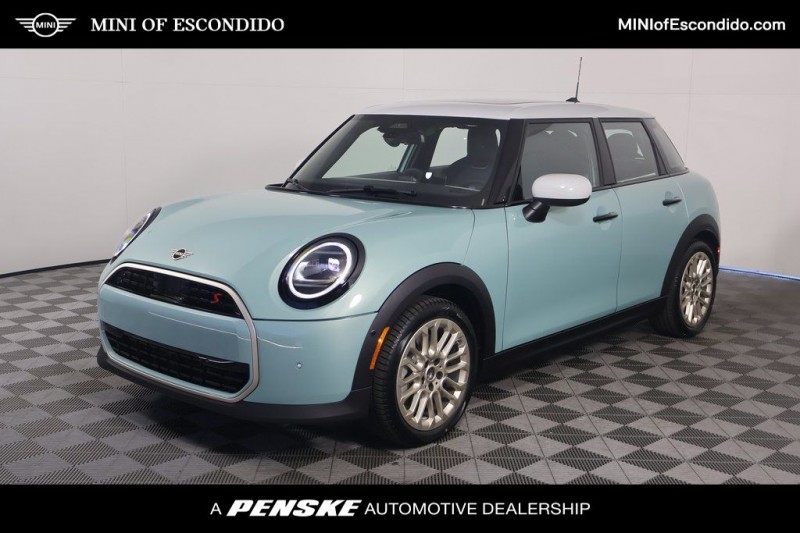 2025 MINI Cooper S 4 Door Hardtop Signature Plus WMW53GD04S2X55088