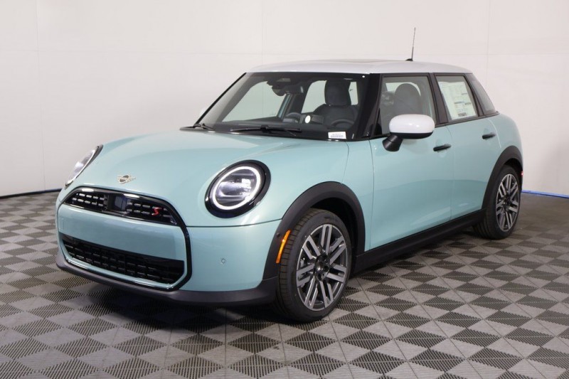 2026 MINI Cooper S  WMW53GD07T2X98292