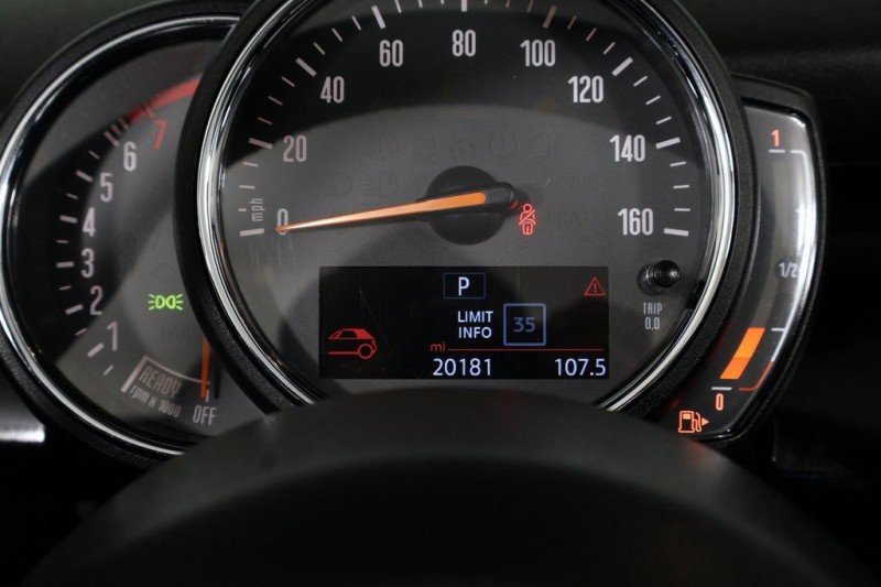 2021 MINI Cooper  WMWWJ3C04M3M37439
