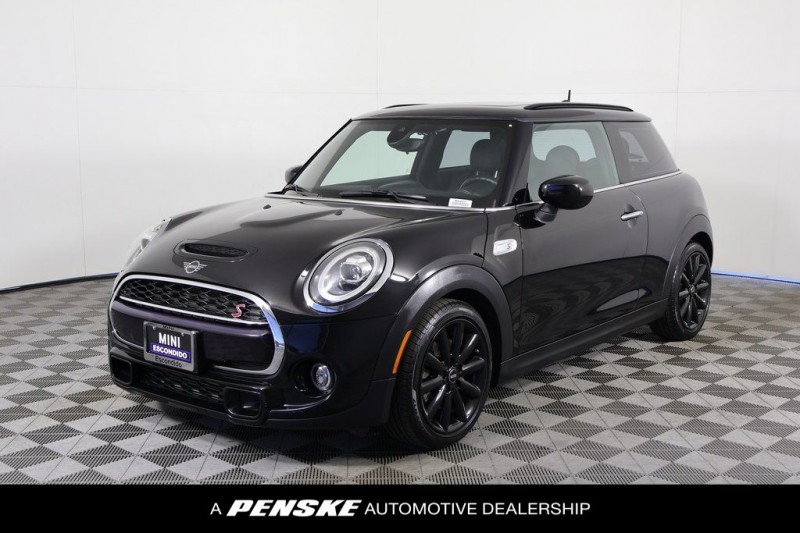 2020 MINI Cooper S Signature WMWXR5C00L2L59738 2020 MINI Cooper S Signature WMWXR5C00L2L59738