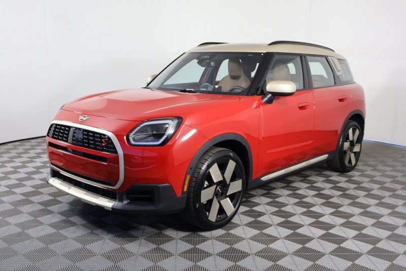 2026 MINI Cooper S Countryman Base WMZ23GA01T7T82896