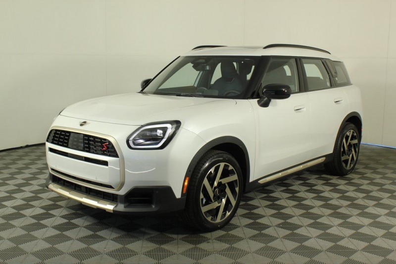 2025 MINI Countryman S All4 Signature Plus WMZ23GA03S7T58985