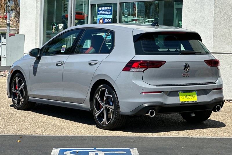 2025 Volkswagen Golf GTI 2.0T SE WVW3A7CD8SW258008