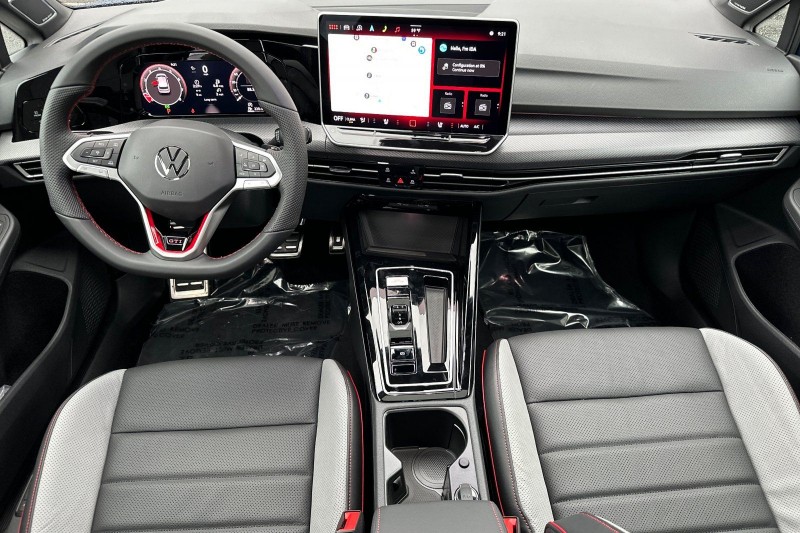 2026 Volkswagen Golf GTI 2.0T SE WVW3E7CD2TW182324