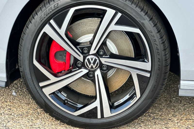 2026 Volkswagen Golf GTI 2.0T SE WVW3E7CD5TW161354