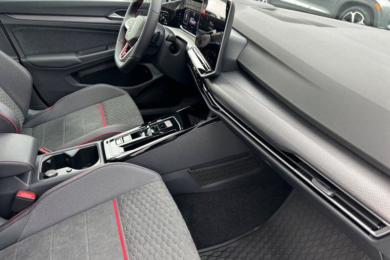 2026 Volkswagen Golf GTI 2.0T SE WVWSE7CDXTW167310